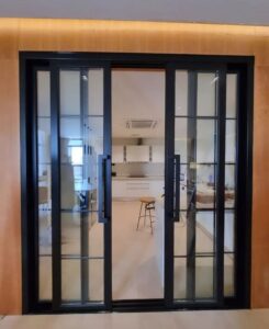 فني المنيوم القرين