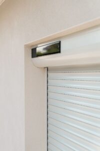 فني تركيب شتر العبدلي فني تركيب شتر العبدلي