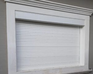 فني تركيب شتر العيون فني شتر العيون